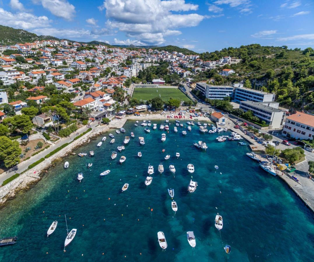 Sunny Days "Sara" - Zf Hvar Hvar Town Luaran gambar