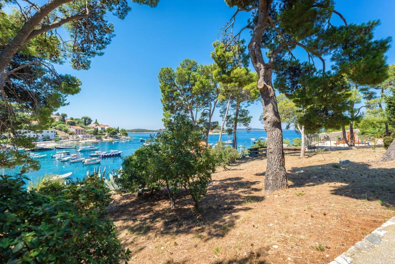 Sunny Days "Sara" - Zf Hvar Hvar Town Luaran gambar