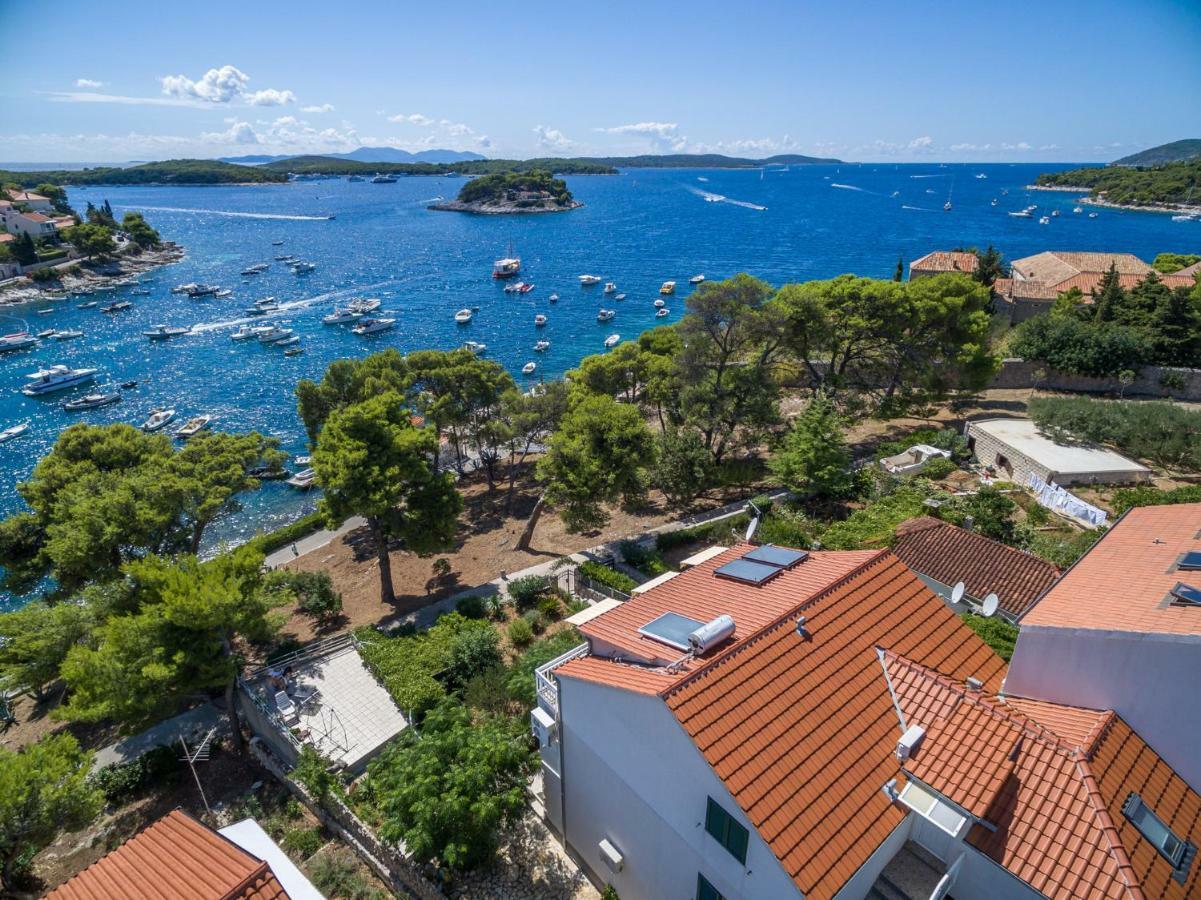 Sunny Days "Sara" - Zf Hvar Hvar Town Luaran gambar